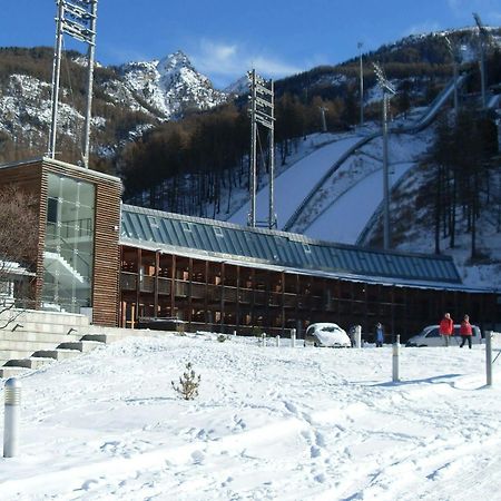 Pragelato Ski Jumping Hotel براجيلاتو المظهر الخارجي الصورة